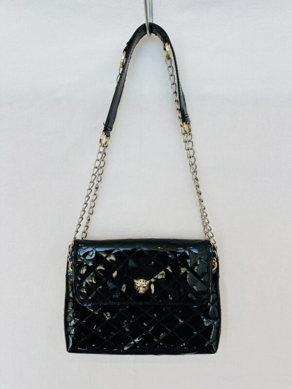 CARTERA SOBRE ACHAROLADA SIBYL VANE NEGRO