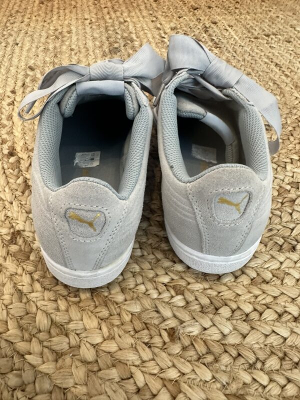 ZAPATILLAS GAMUZA GRISES PUMA (39) - Imagen 3