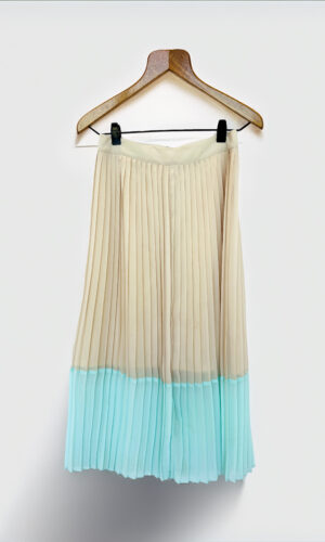 FALDA PLISADA COMBINADA FOREVER 21 (M)