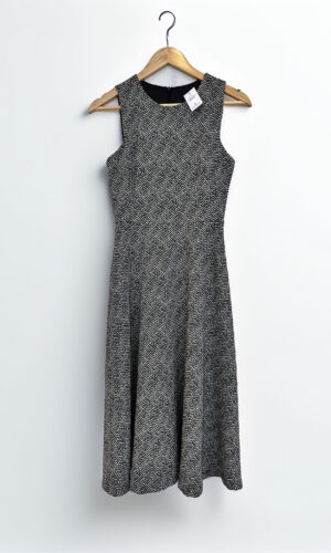 VESTIDO ESTAMPADO POLLERA AMPLIA B&N ZARA (XS)