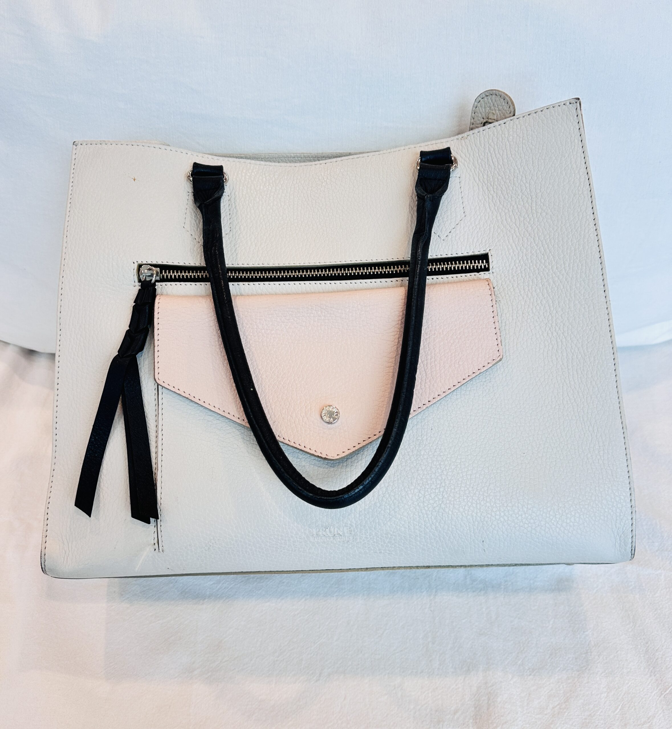 CARTERA CREMA PRUNE
