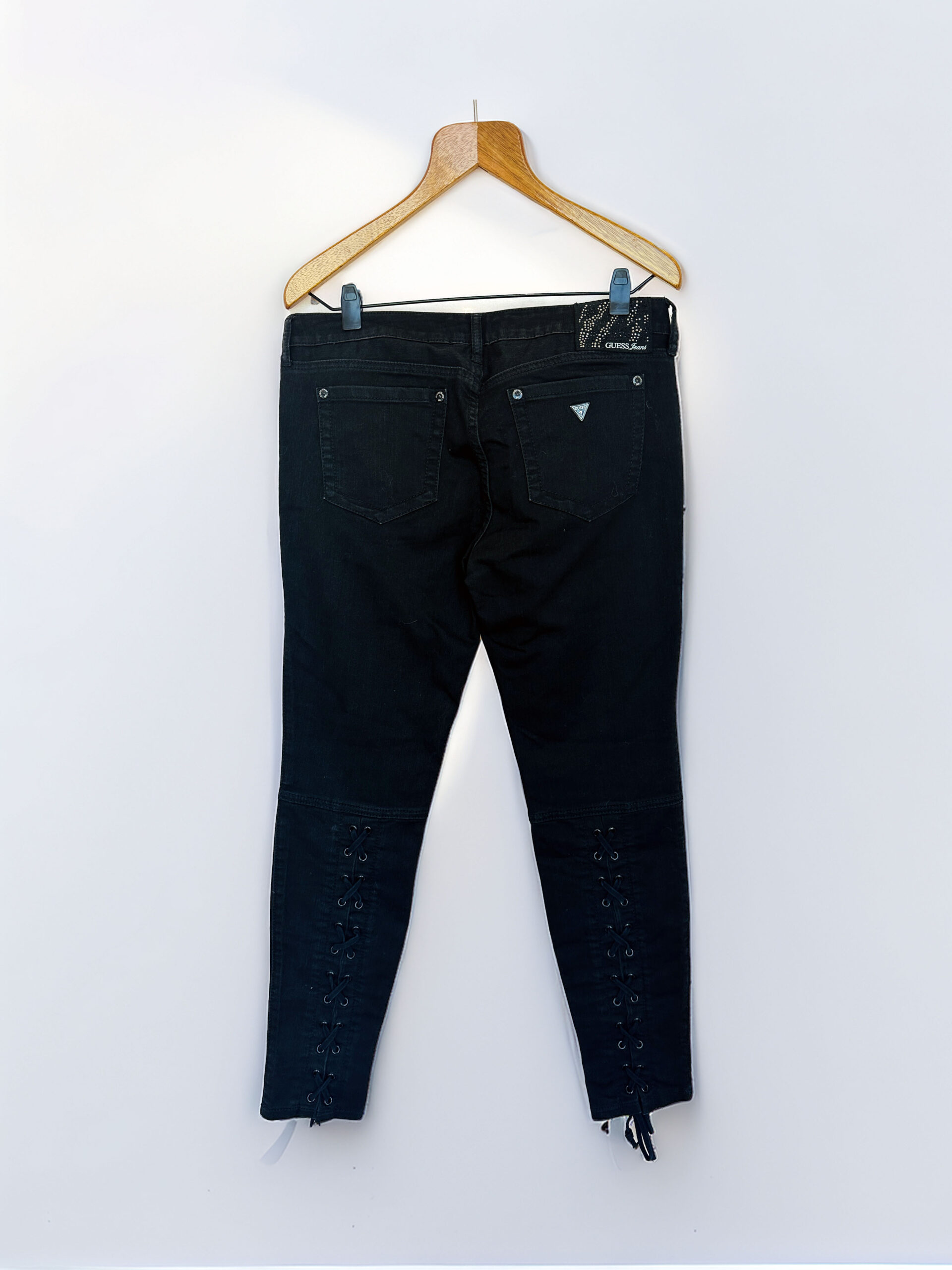 JEAN NEGRO SKINNY GUESS (XL) - Imagen 2