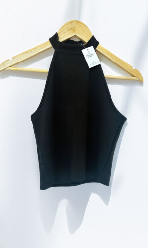 TOP MUSCULOSA NEGRO LAS PEPAS (M)