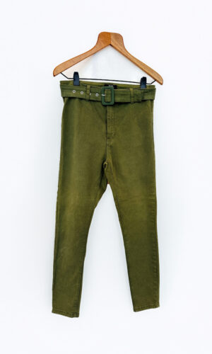 PANTALON CHUPIN VERDE BERSHKA (M)