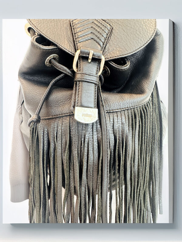 MOCHILA NEGRA FLECOS PRUNE - Imagen 2