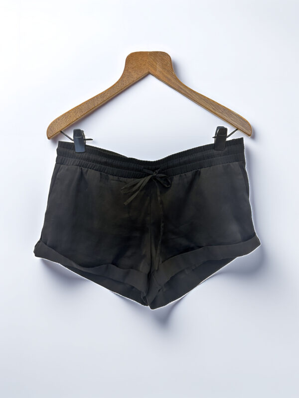 SHORT LIVIANO NEGRO GUESS (L)