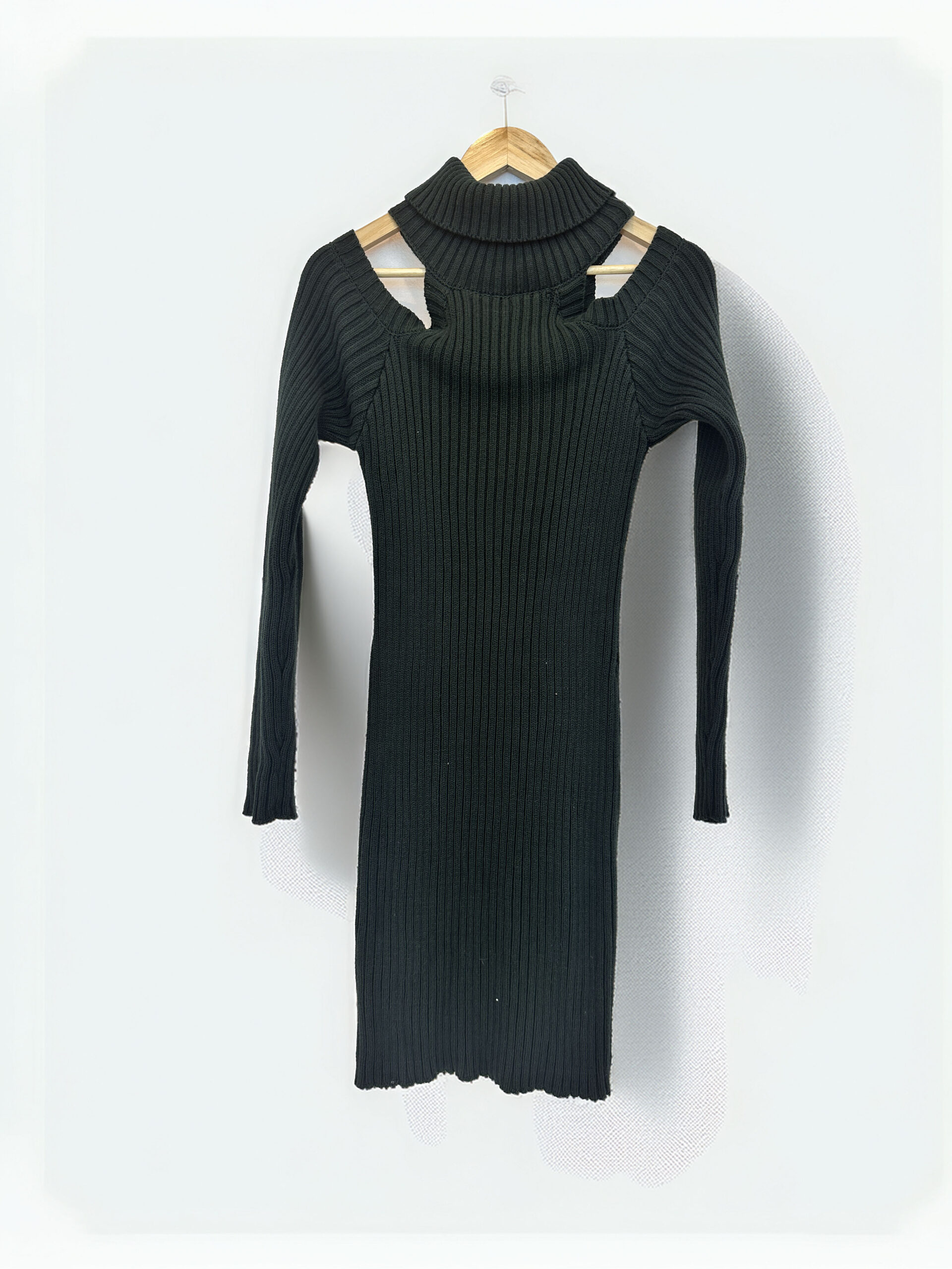 VESTIDO DE LANA VERDE FOREVER 21 (L)