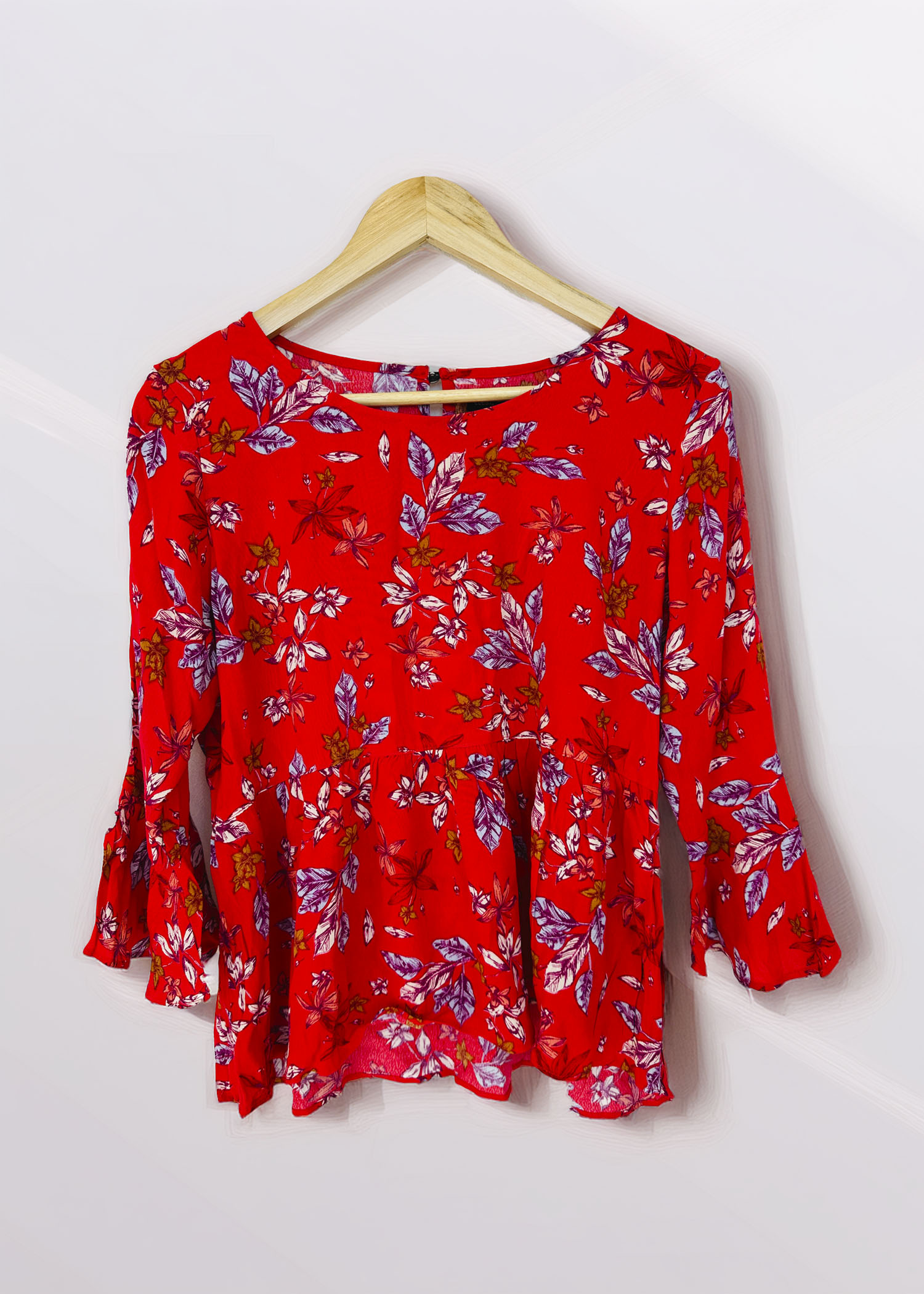 BLUSA ESTAMPADA MANGAS ANCHAS LARGAS CUESTA BLANCA (L)