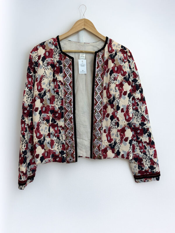 CHAQUETA ESTAMPADA SIN MARCA (M)