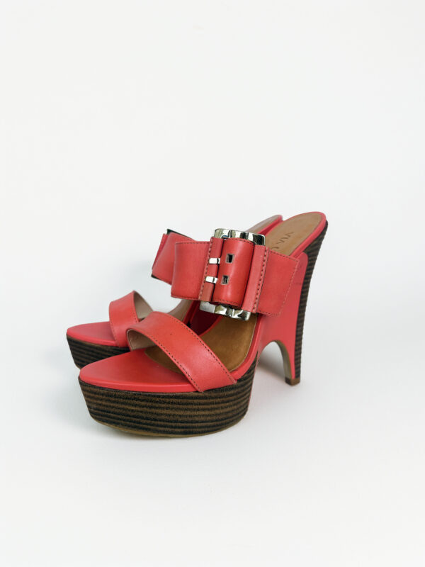ZAPATOS TACO Y PLATAFORMA VIA UNO (38)