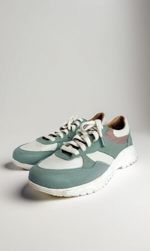 ZAPATILLAS URBANAS COMBINADAS VERDE + BLANCO HINCAPIE (39)