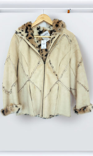 CAMPERA GAMUZA CREMA PAMELA MC COY ( XS)