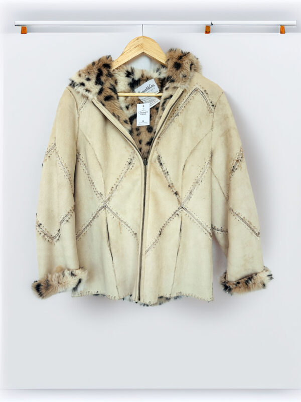 CAMPERA GAMUZA CREMA PAMELA MC COY ( XS)