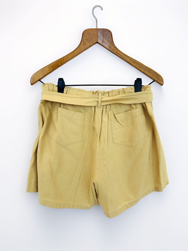 POLLERA PANTALON CORTO BEIGE DECLER (3) - Imagen 2