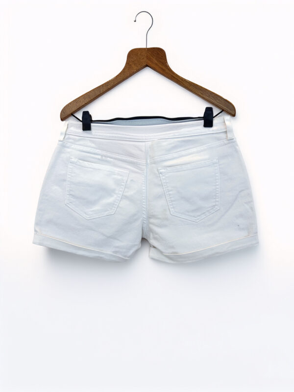 SHORT BLANCO GAP (L) - Imagen 2