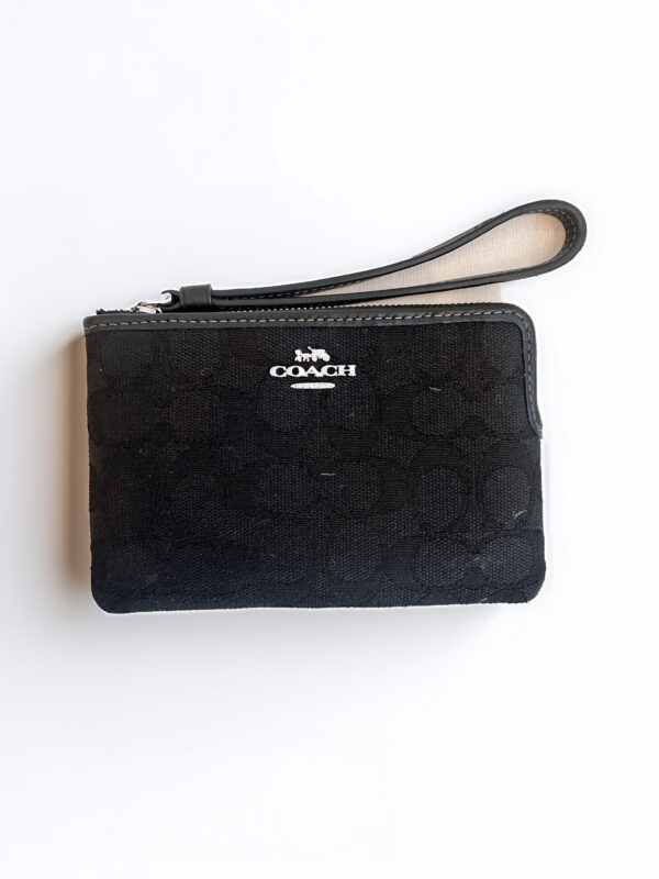 MONEDERO COACH