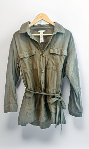 CAMISACO LIVIANO H&M (M)