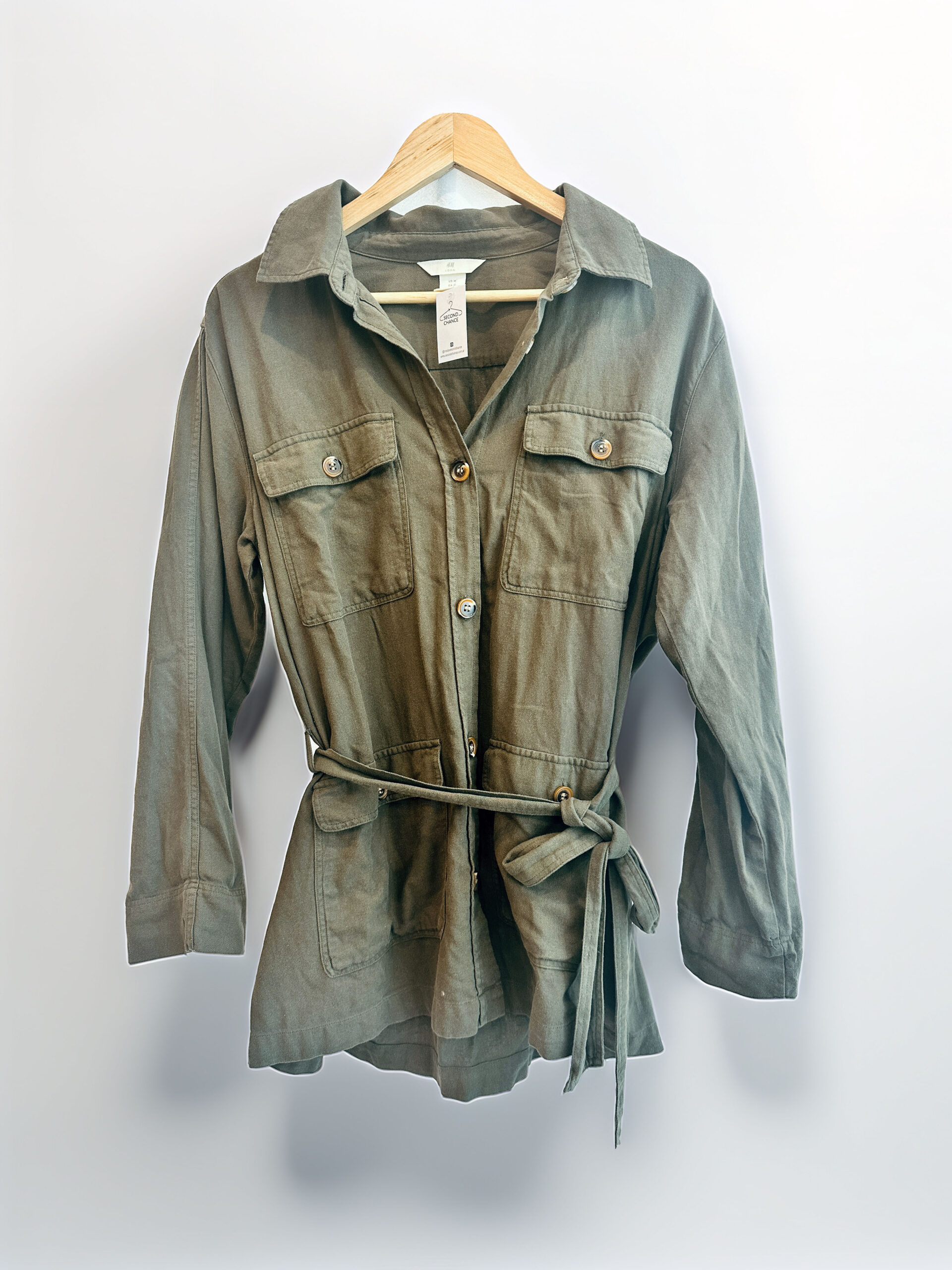 CAMISACO LIVIANO H&M (M)