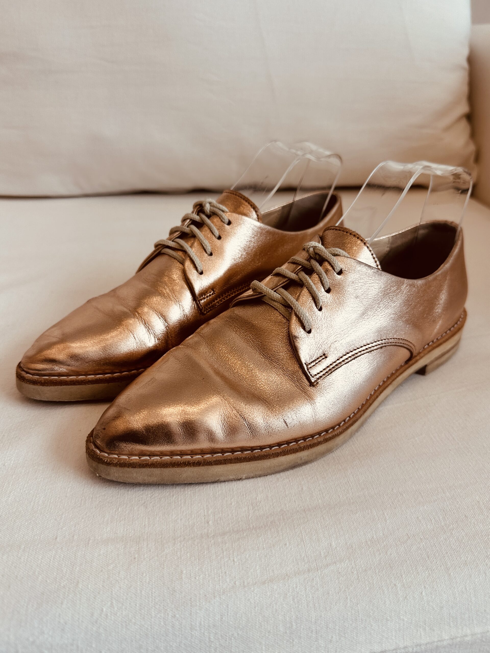 ZAPATOS BAJOS DORADOS DOMANI (38) - Imagen 2
