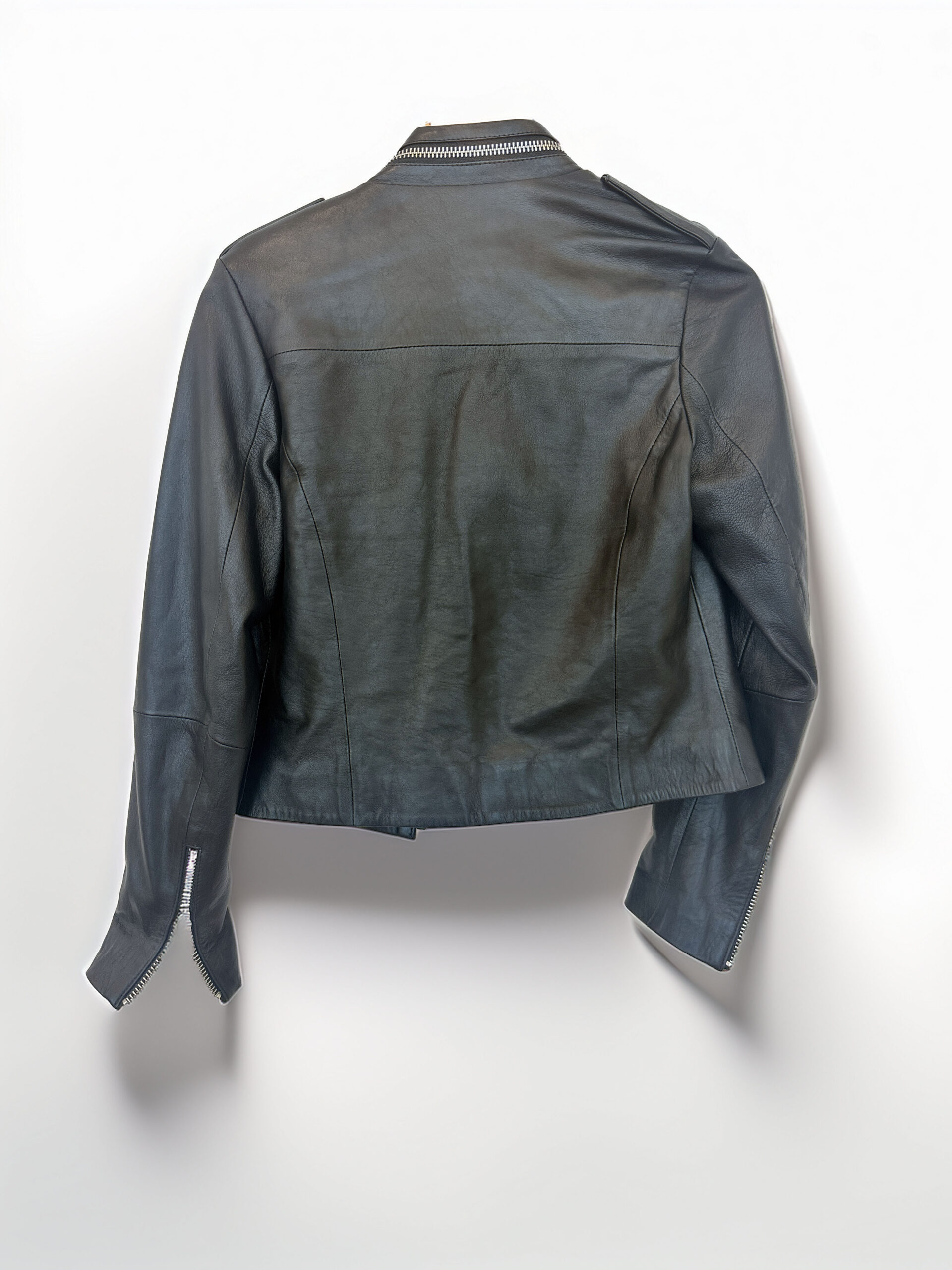 CAMPERA CIERRES NEGRA EMMA WOSS (S) - Imagen 2