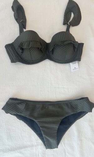 BIKINI NUEVA VERDE +VOLADOS ONDA DE MAR (S)