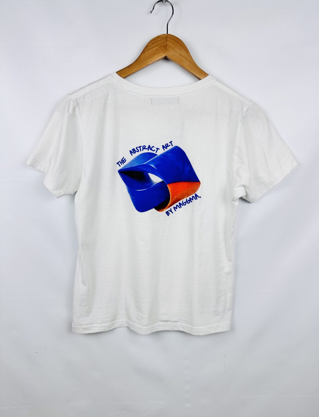 REMERA BLANCA + ESTAMPA MAGMMA (M) - Imagen 3