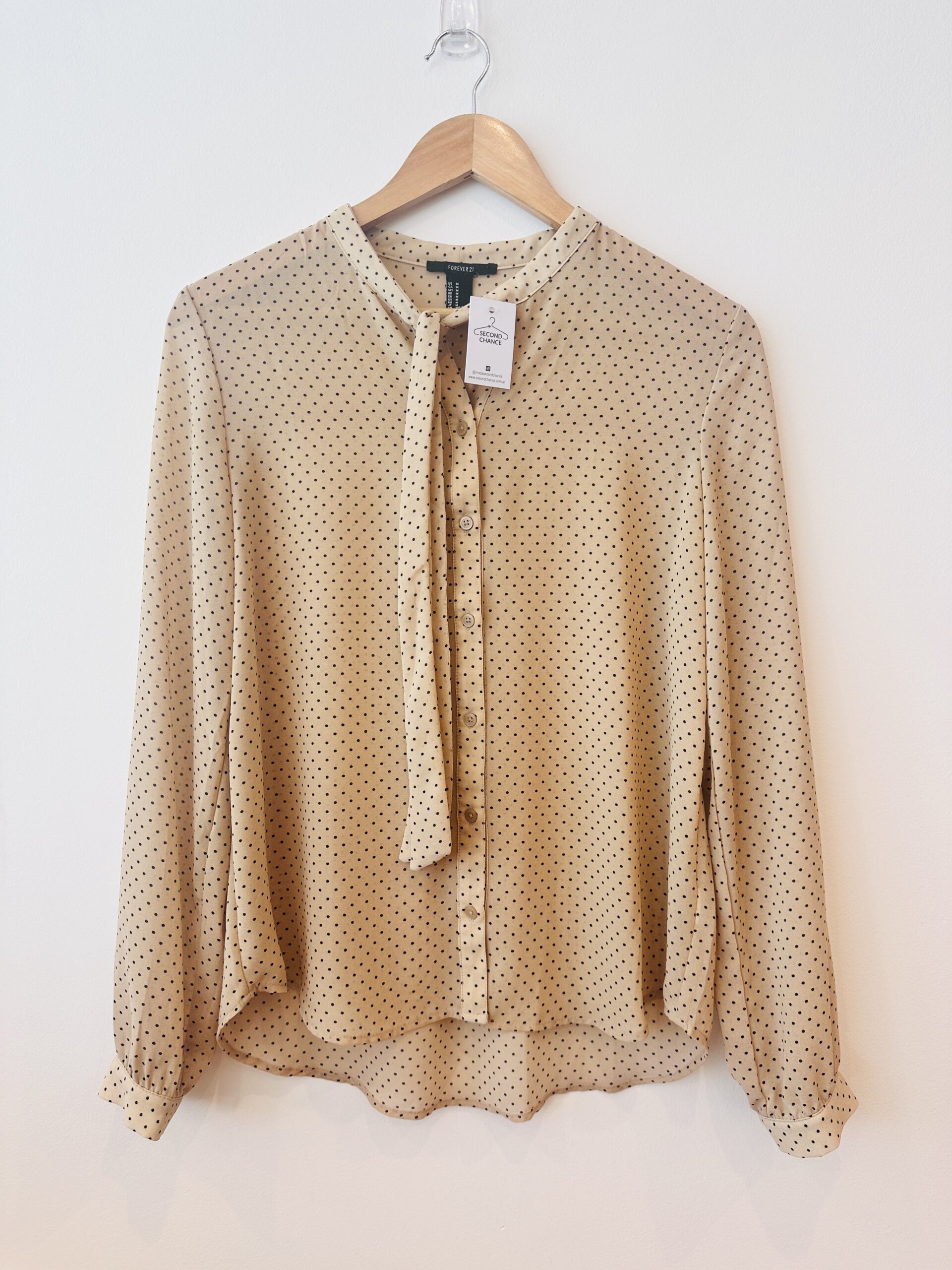 CAMISA LUNARES FOREVER 21 (M)