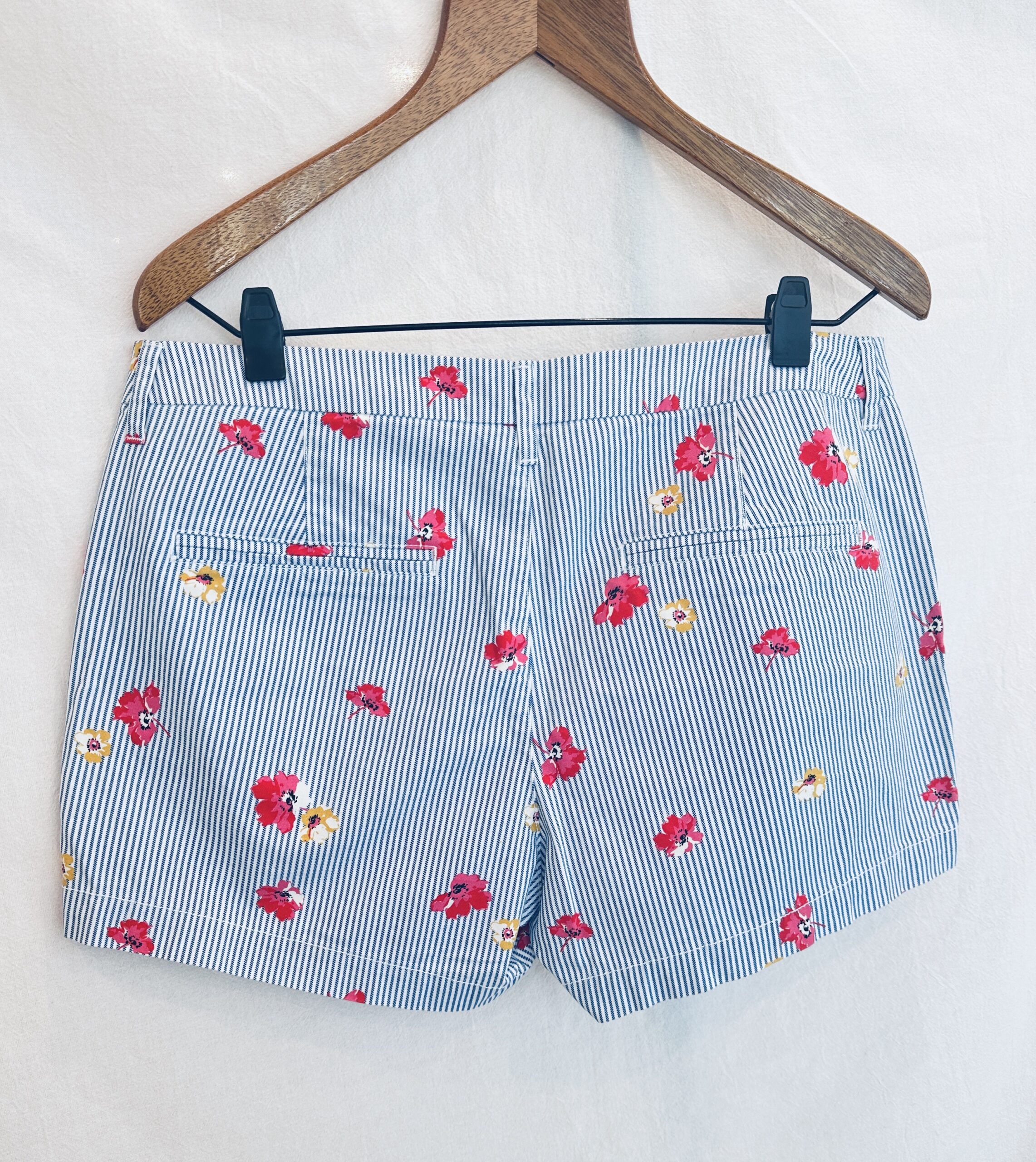 SHORT A RAYAS OLD NAVY (L) - Imagen 2
