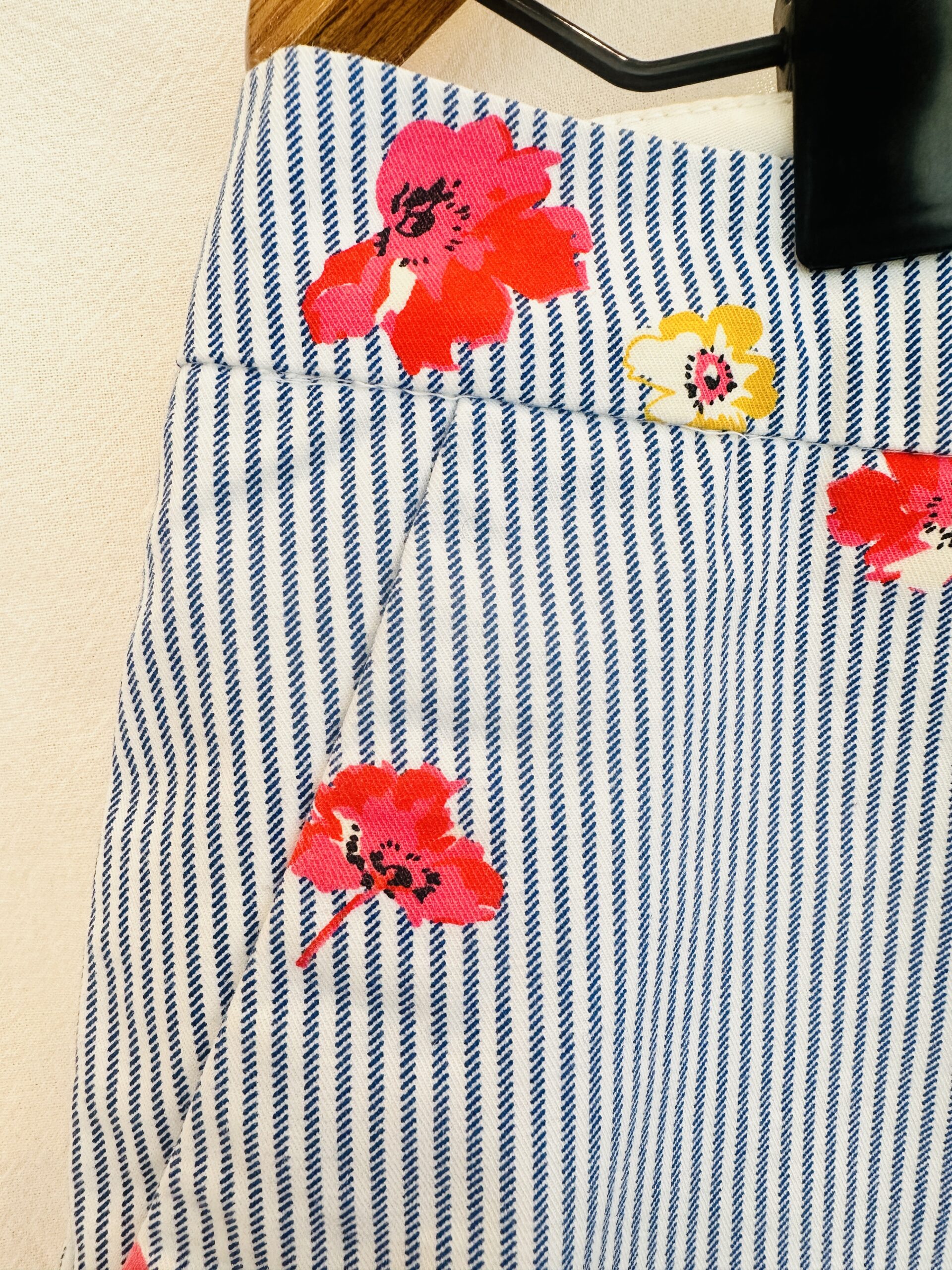 SHORT A RAYAS OLD NAVY (L) - Imagen 3