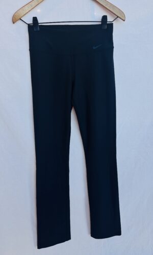 CALZA DEPORTIVA NEGRA NIKE (S)