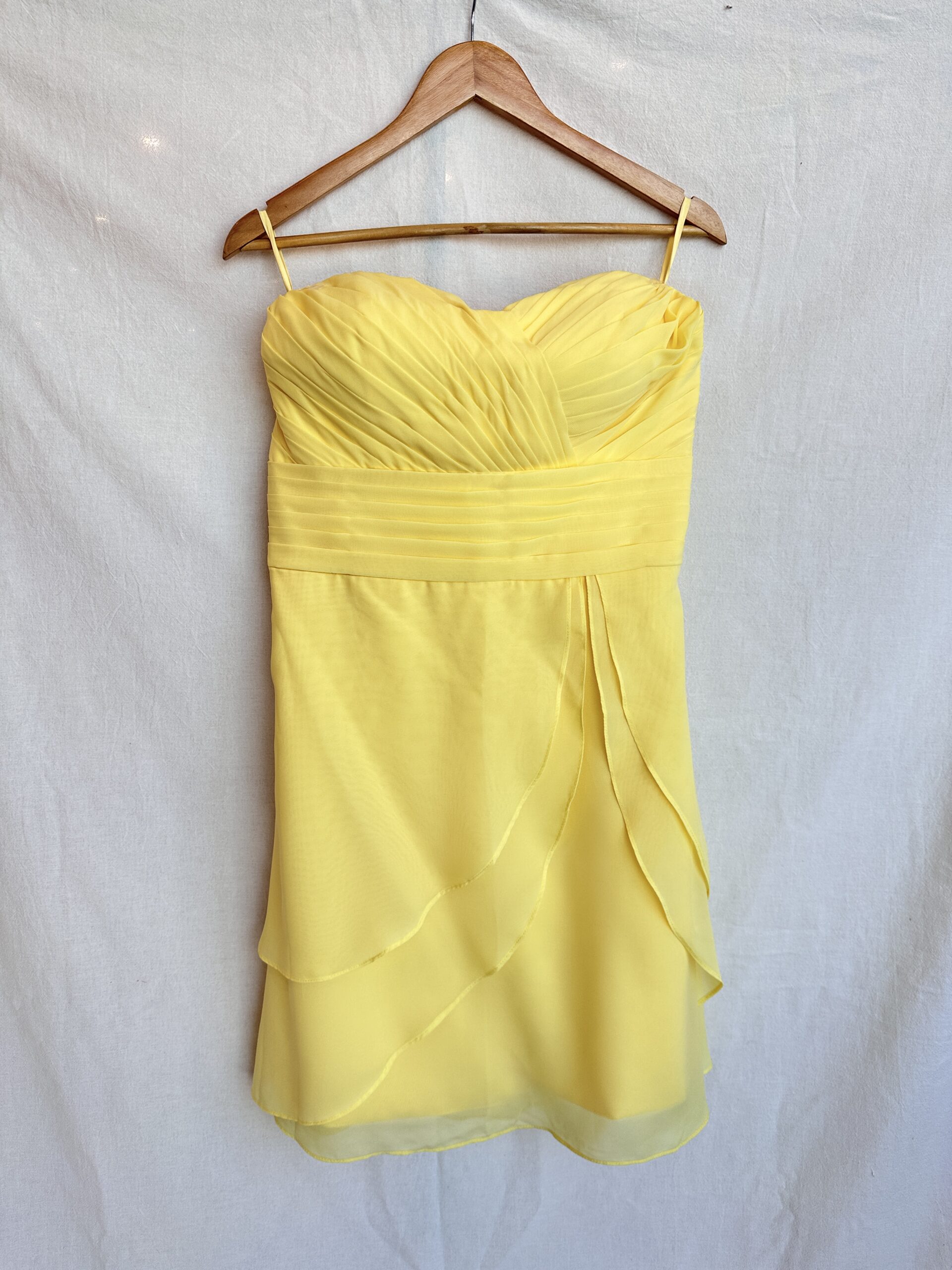 VESTIDO DE FIESTA AMARILLO SIN MARCA (XL)