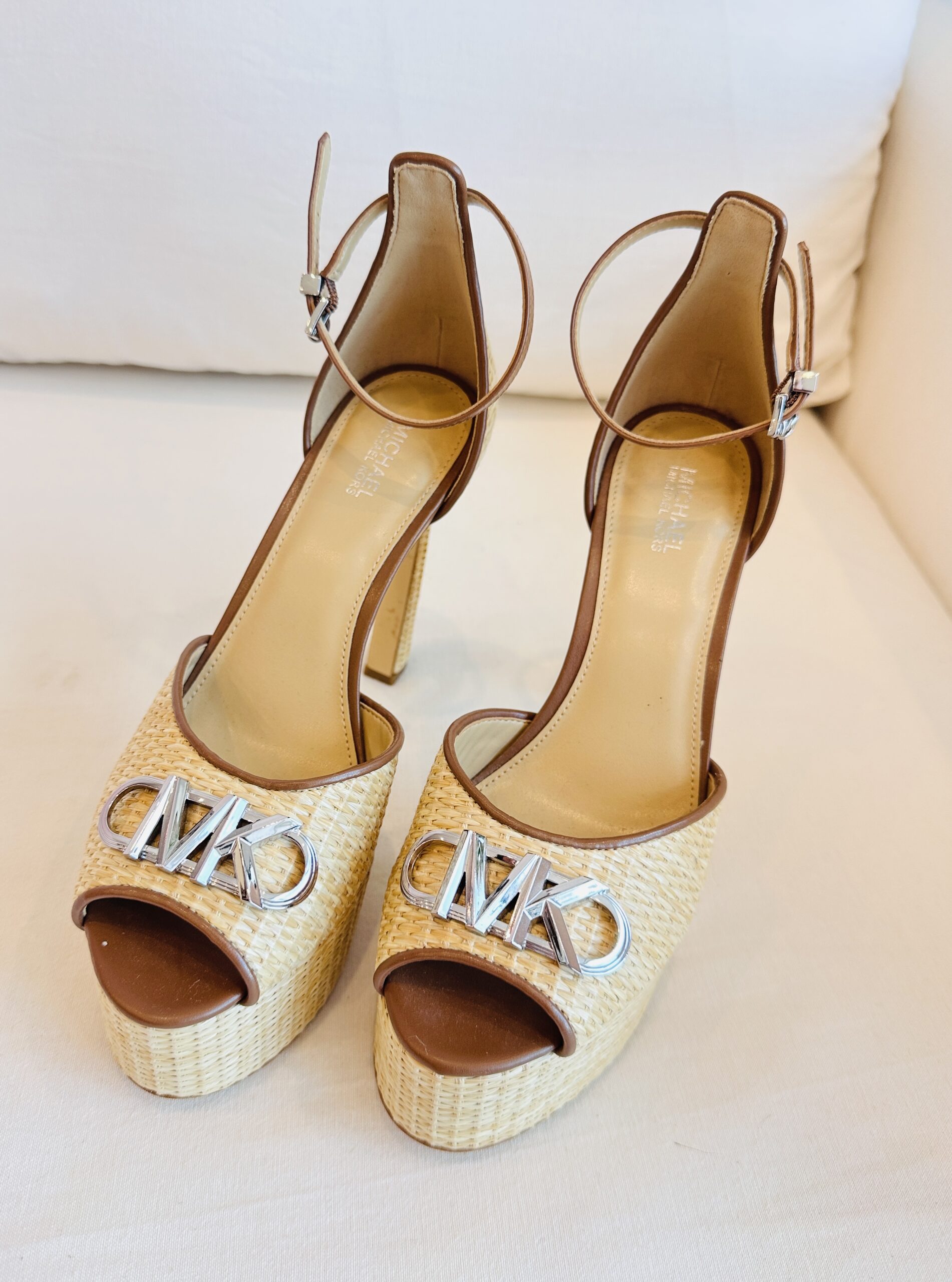 ZAPATOS CON TACO BLOKE MICHAEL KORS (39) - Imagen 2