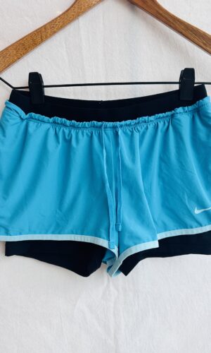 SHORT DEPORTIVO TURQUESA NIKE (S)