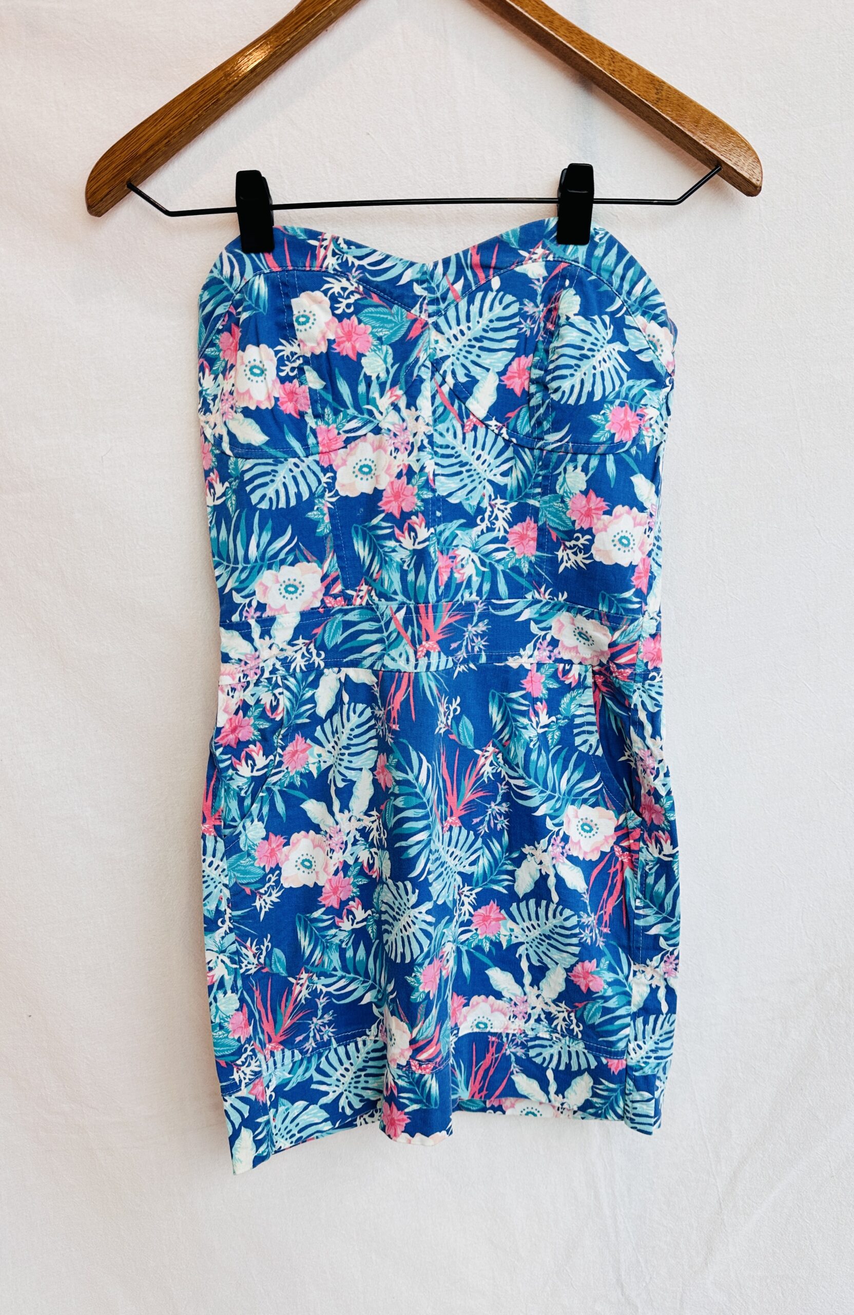 VESTIDO ESTAMPADO STRAPLESS SIN MARCA (XS)