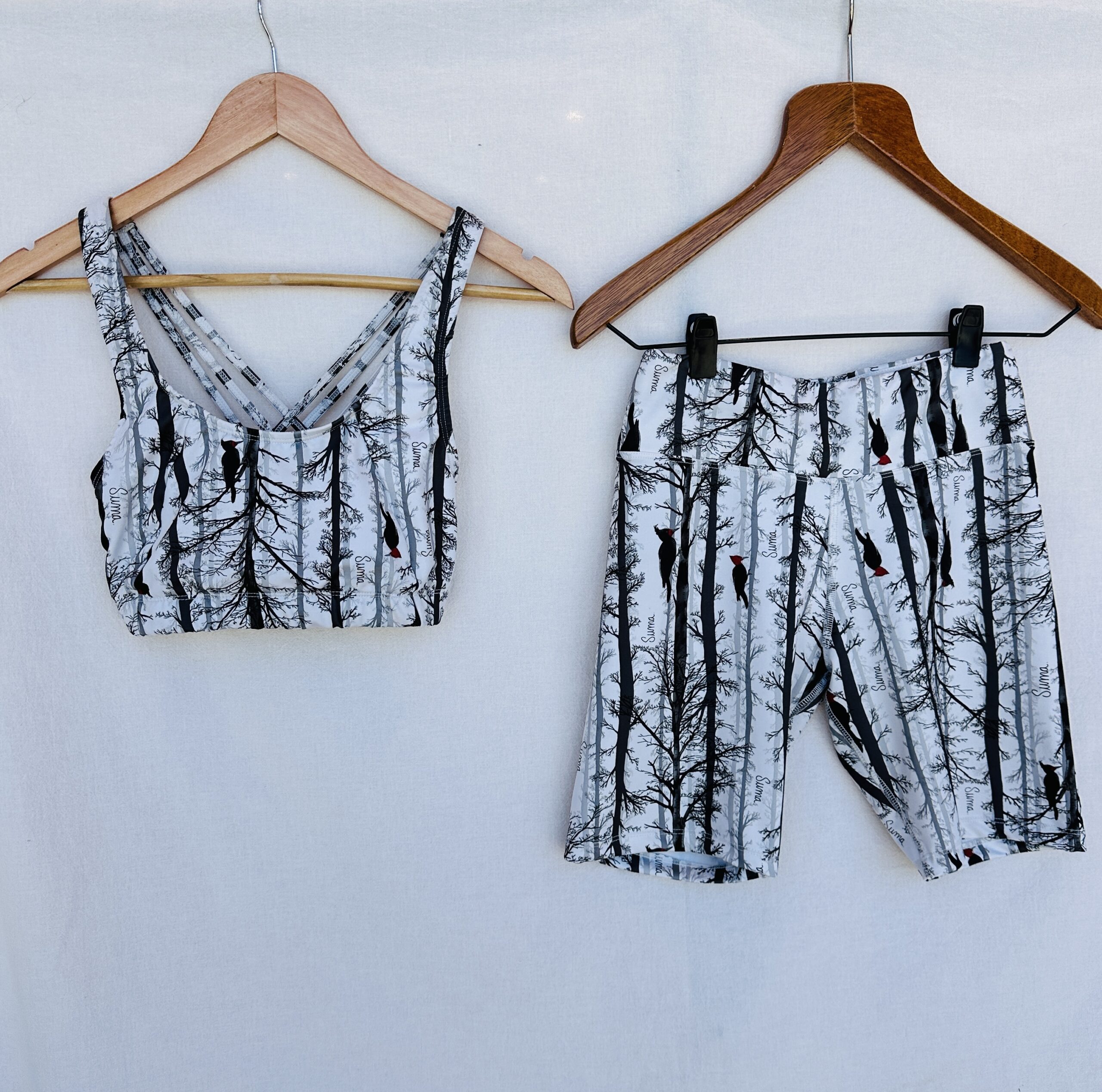 CONJUNTO DEPORTIVO TOP + CALZA ESTAMPADO SUMA (M)