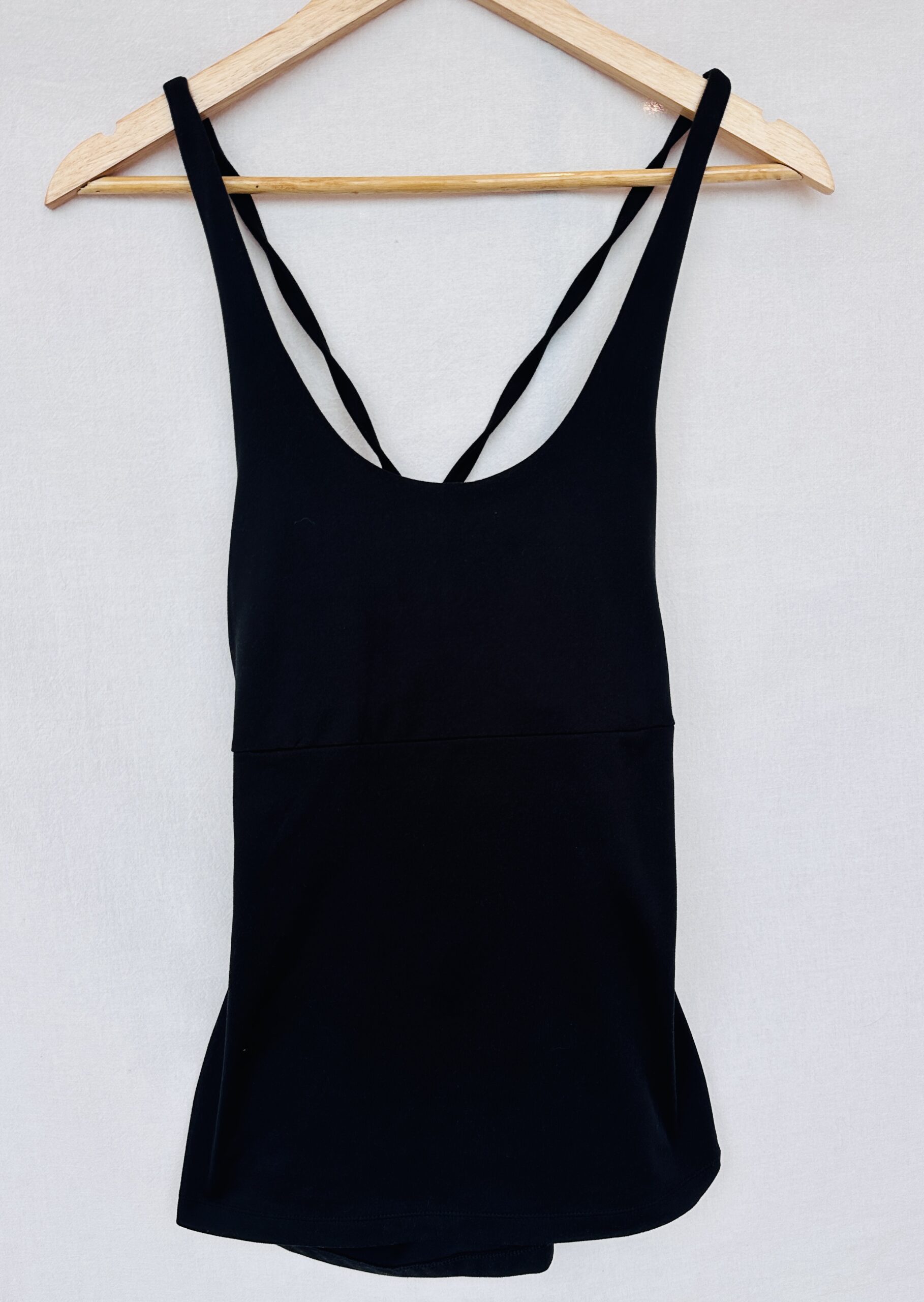 MUSCULOSA NEGRA PATAGONIA (M)