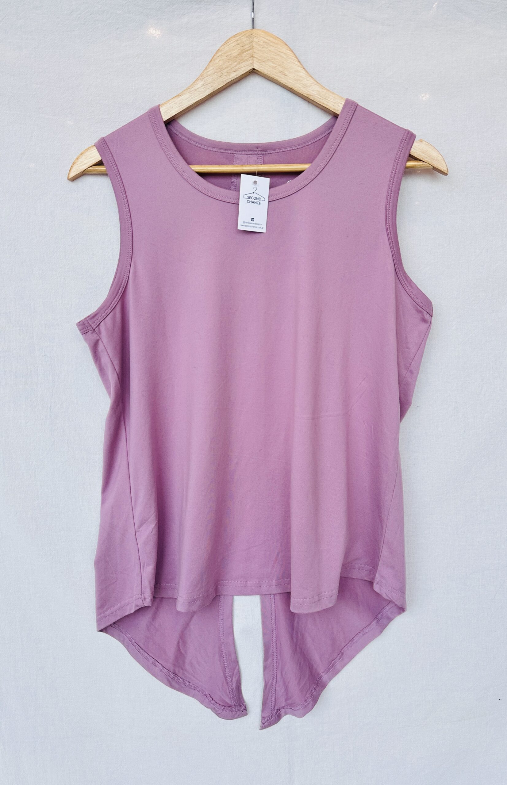 MUSCULOSA DEPORTIVA FIT COLLECTIONS LILA (M)