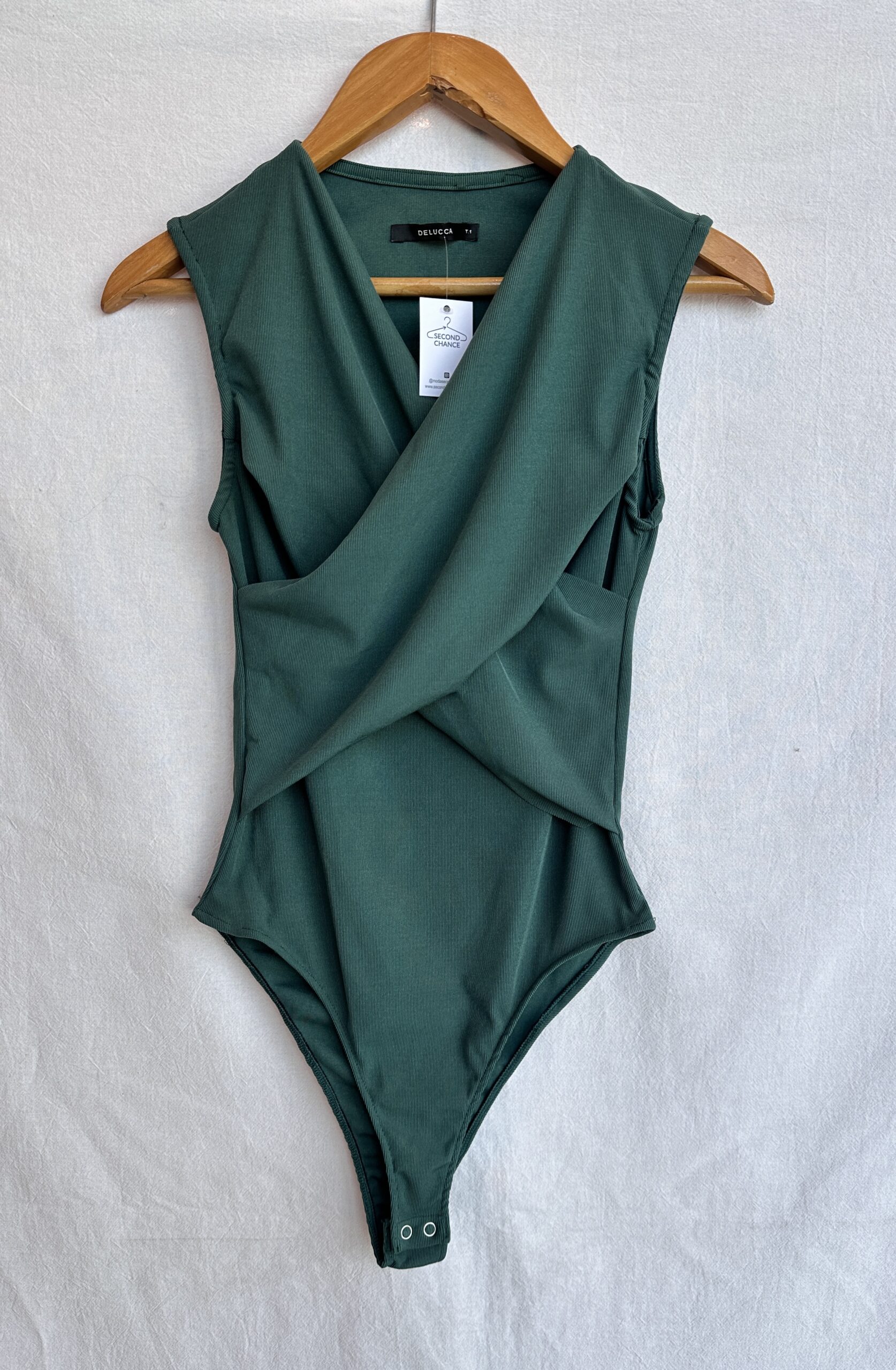 BODY SIN MANGAS VERDE DELUCCA (S)