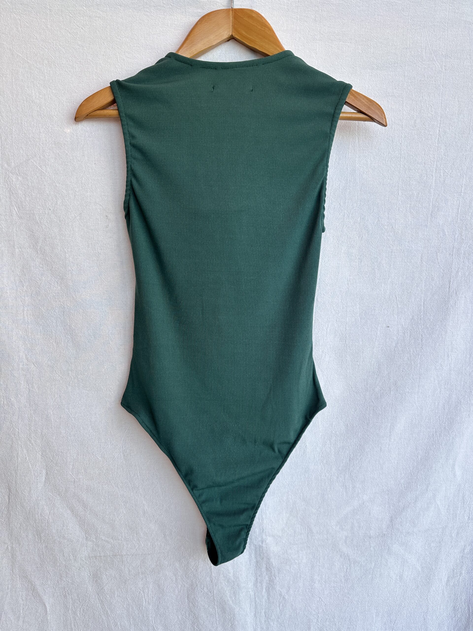 BODY SIN MANGAS VERDE DELUCCA (S) - Imagen 2