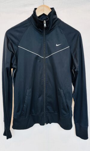 CAMPERA NEGRA NIKE