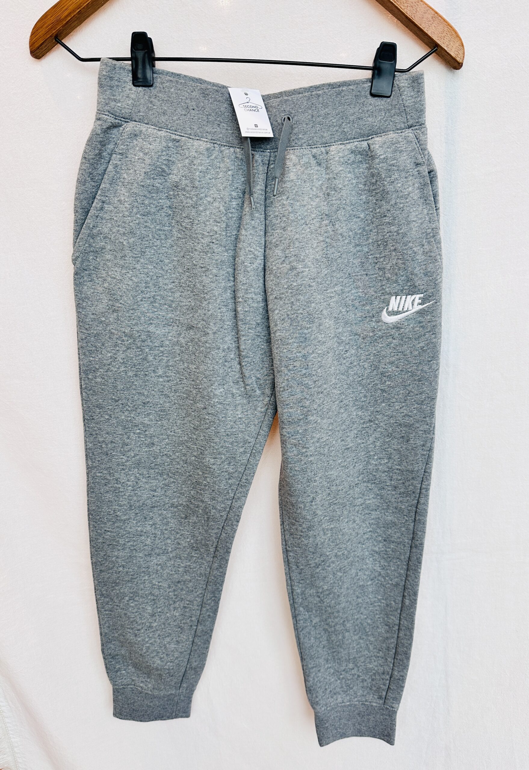 JOGGIN FREEZADO GRIS NIKE (S)