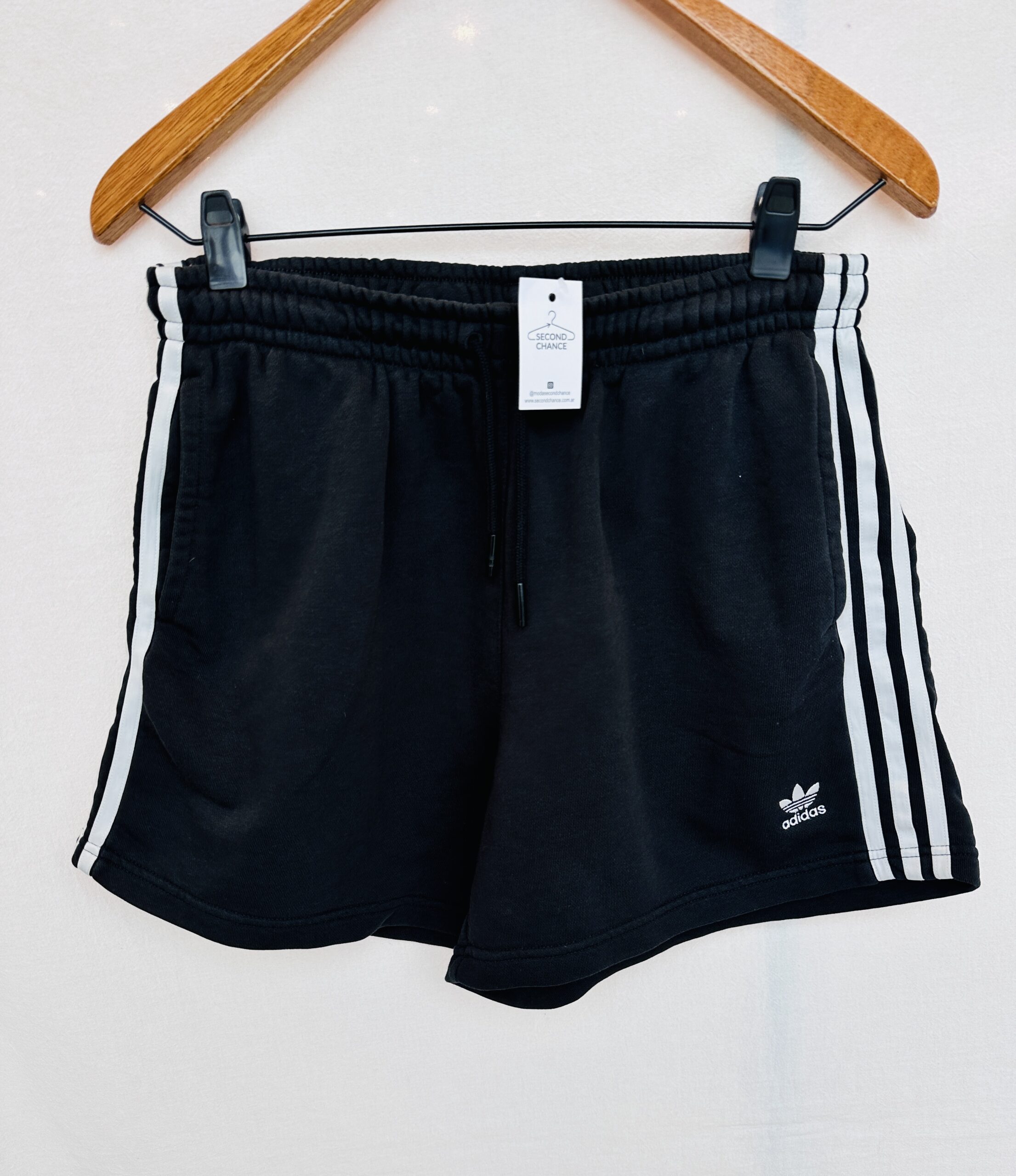 SHORT NEGRO ADIDAS (L)