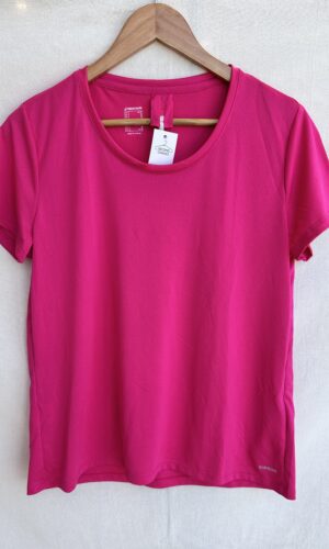REMERA DEPORTIVA FUCSIA DECATHLON (M)