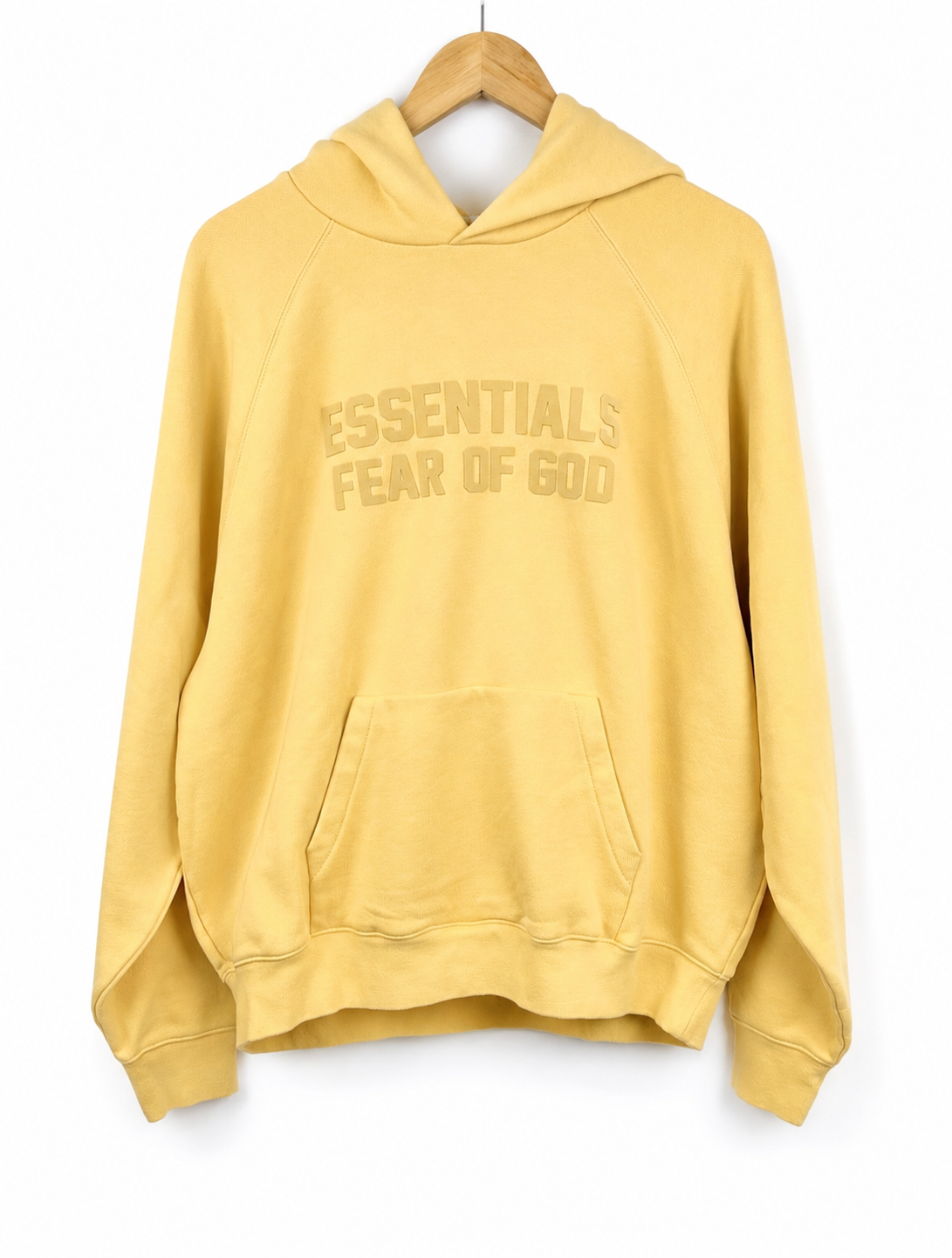 BUZO AMARILLO ESSENTIALS (M)