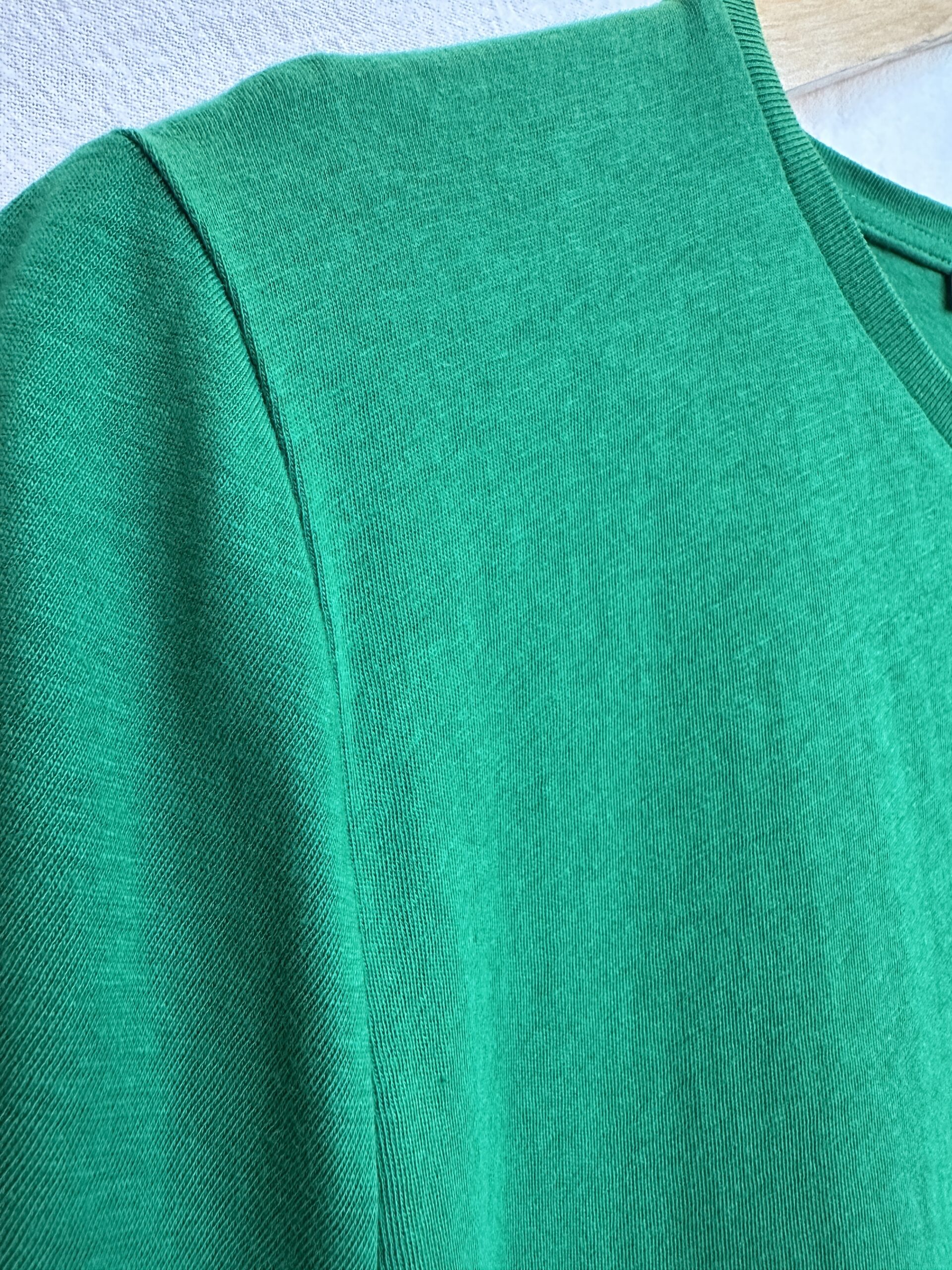 REMERA BASICA VERDE ZARA (M) - Imagen 3
