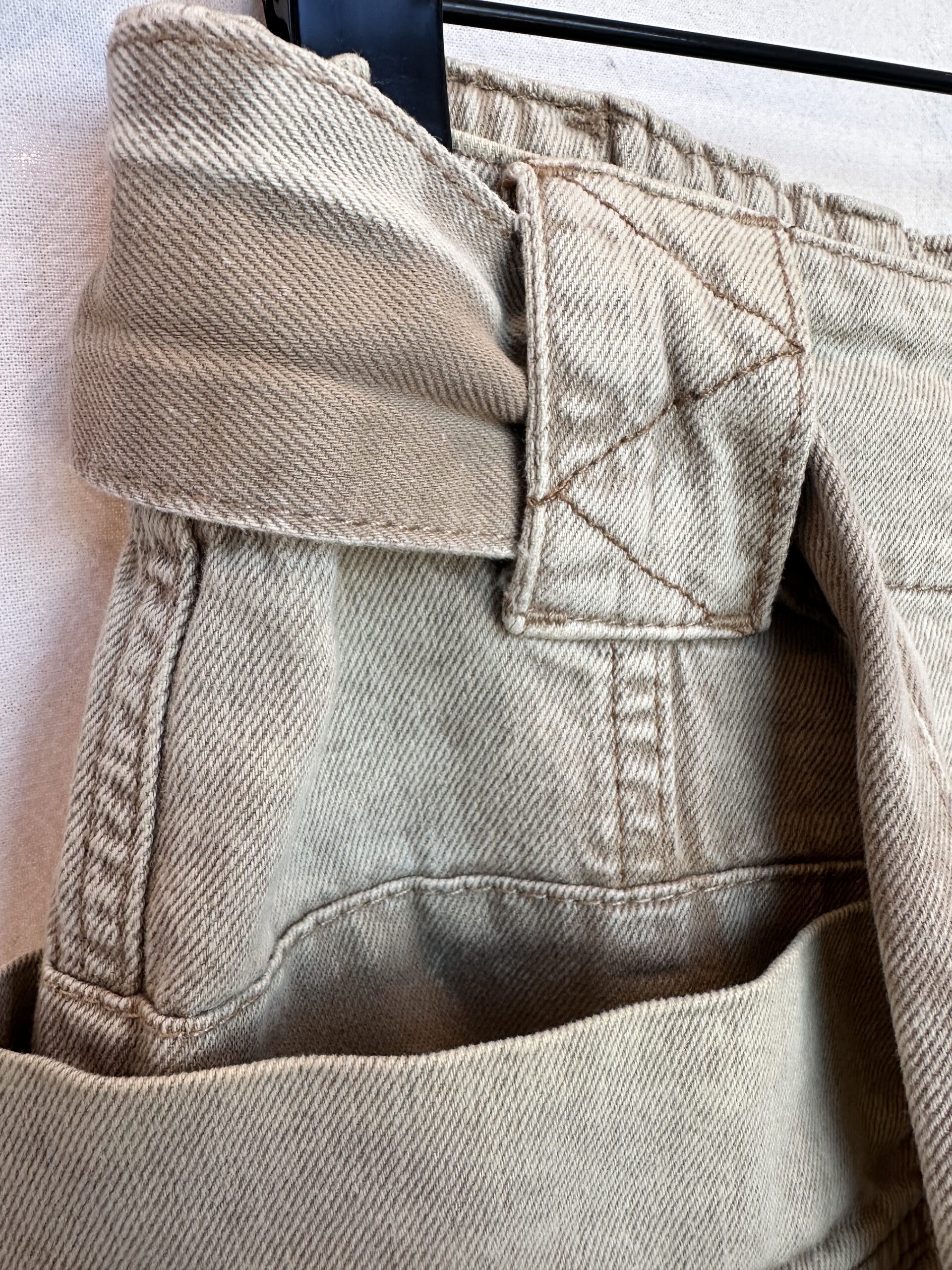 JEAN BABUCHA FREE PEOPLE BOTONES DELANTEROS BEIGE (M) - Imagen 3