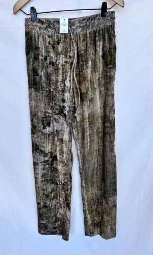PANTALON DE PLUSH VERDE+ ESTAMPA ZARA (S)