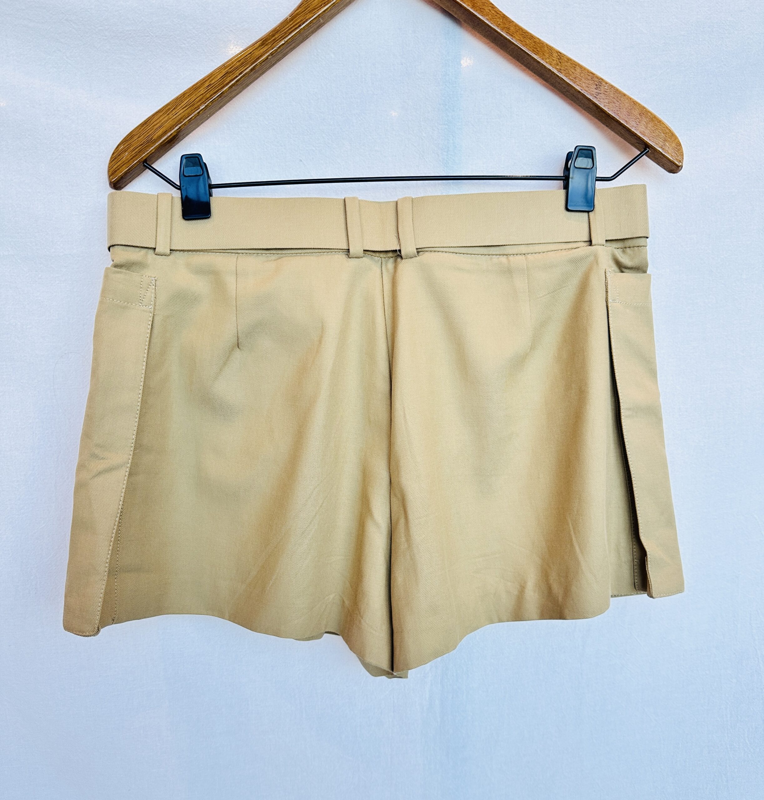 SHORT ZAFARI BEIGE ZARA (L) - Imagen 2