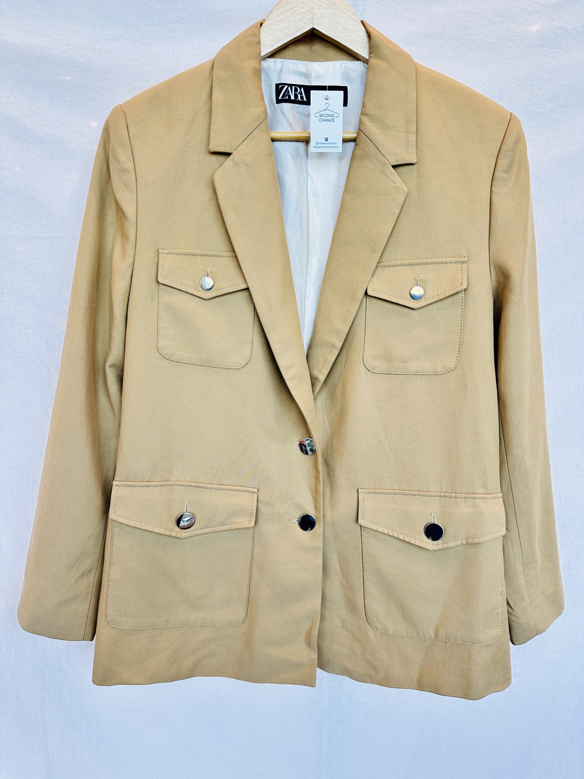 BLAZER BEIGE ZARA (L)