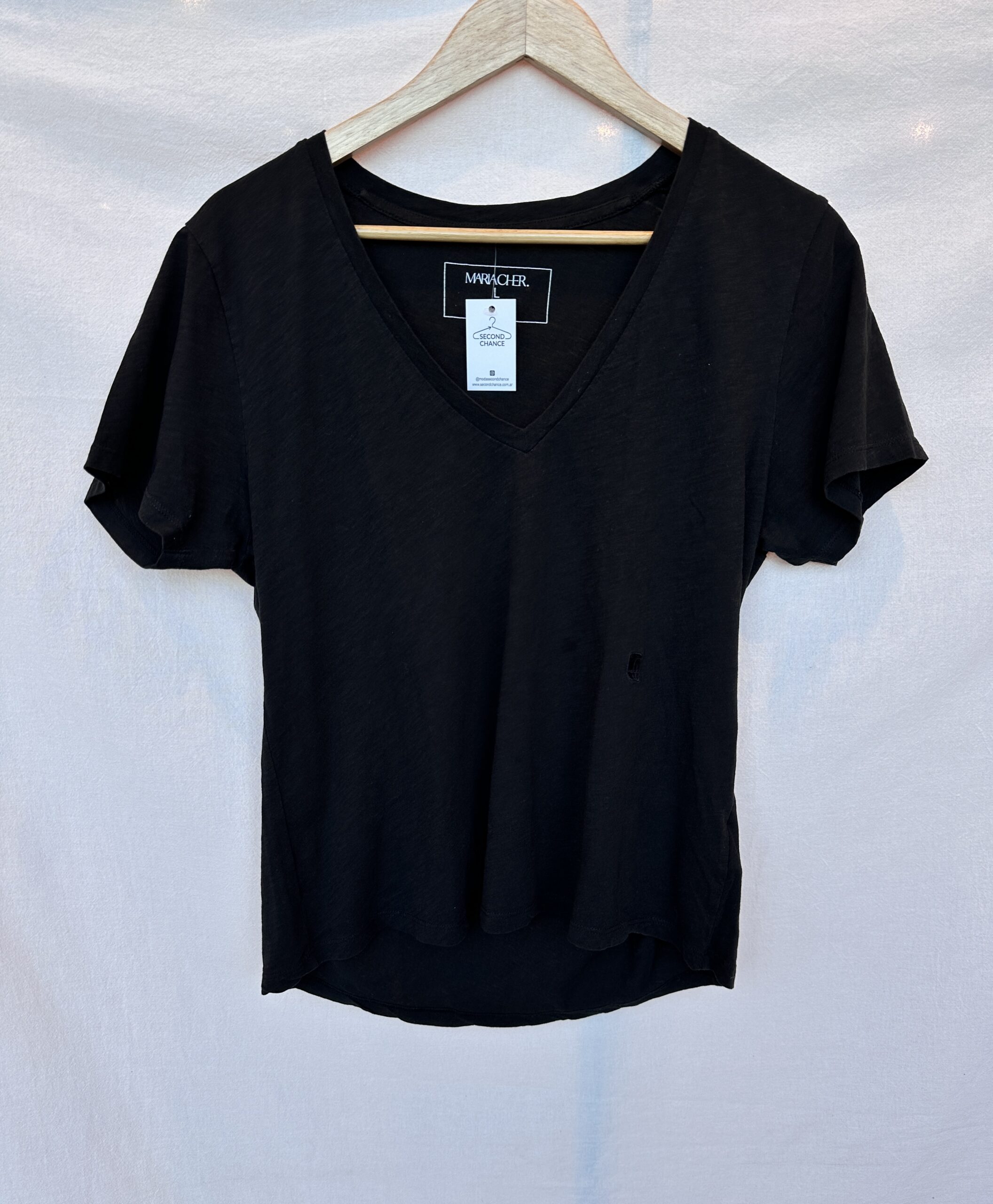 REMERA NEGRA CHER (L)